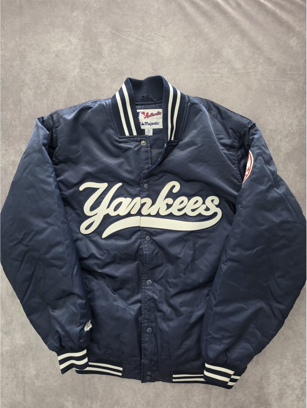 SKU0338 Majestic New York Yankees Men's XL Navy Blue Varsity Bomber Jacket MLB